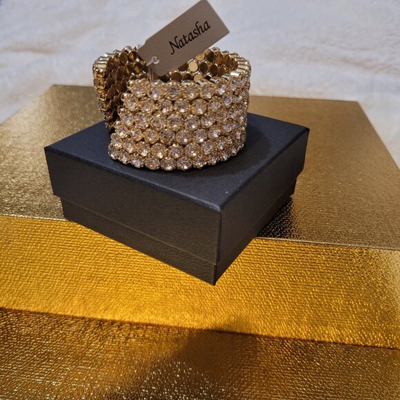 Stunning Sparkly Crystals Bracelet. Gold tone. Adjustable. Natasha. - Picture 5 of 7